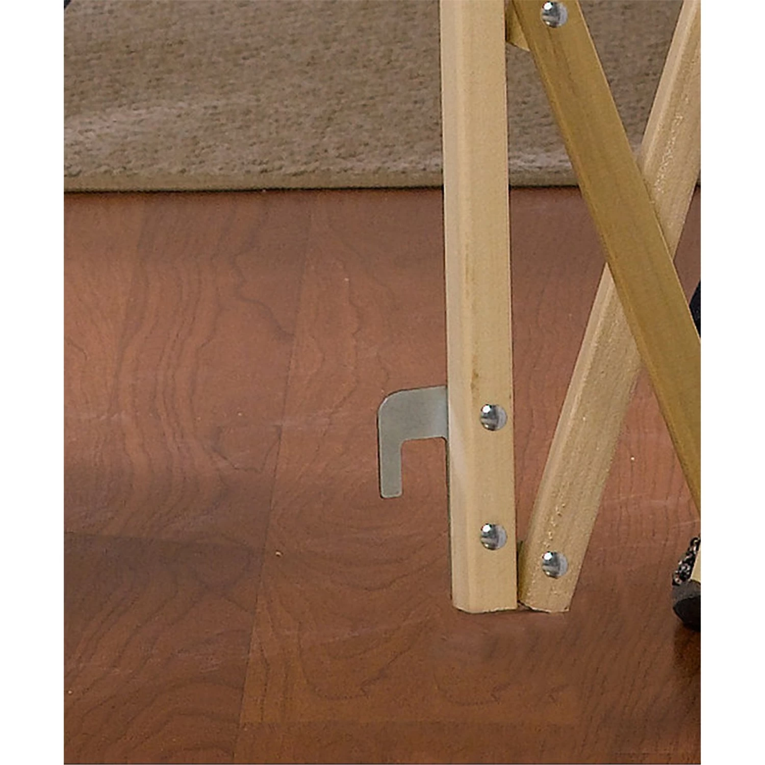 GMI Keepsafe Wooden Expanding Pet Gate - Image 6