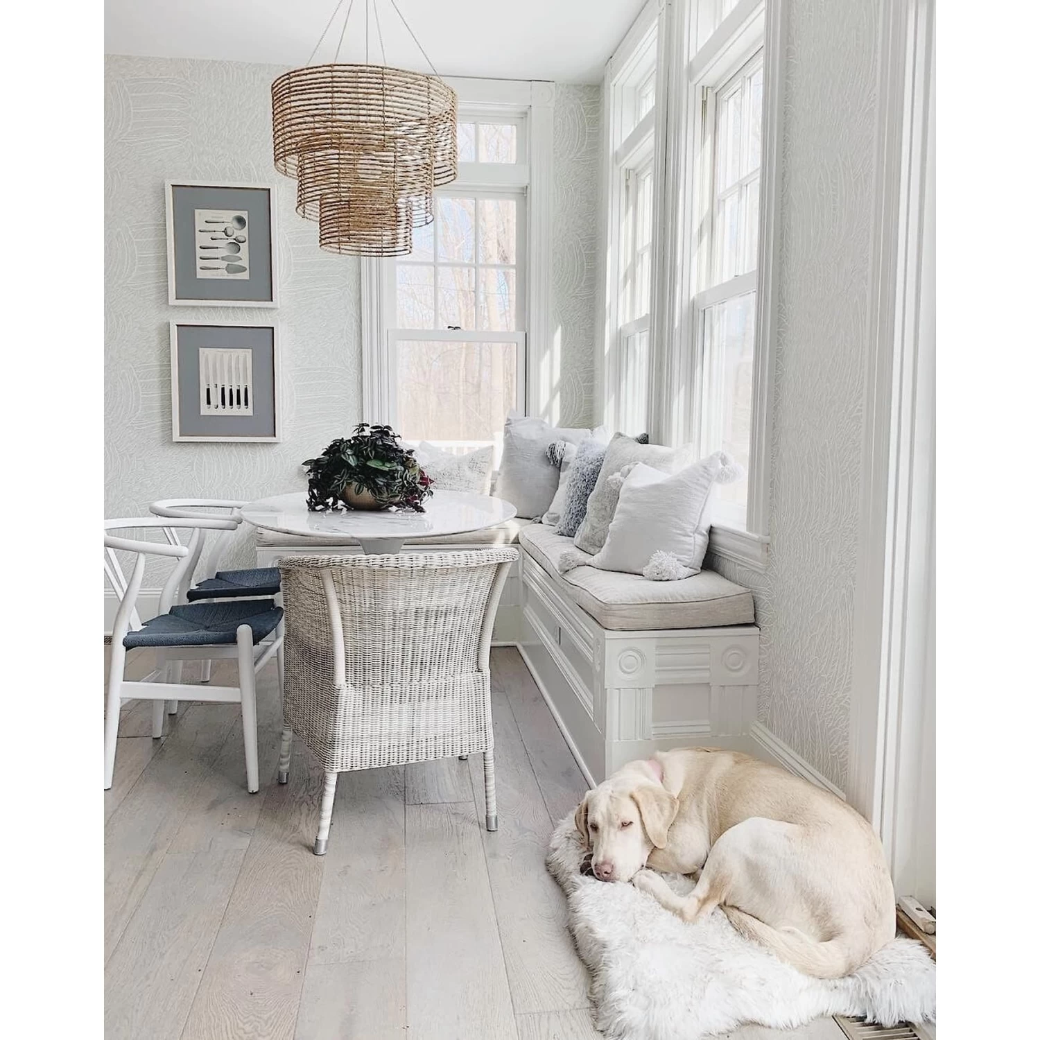 PawBrands PupRug Faux Fur Curve Orthopedic Pillow Dog Bed With Removable Cover, White - Image 3