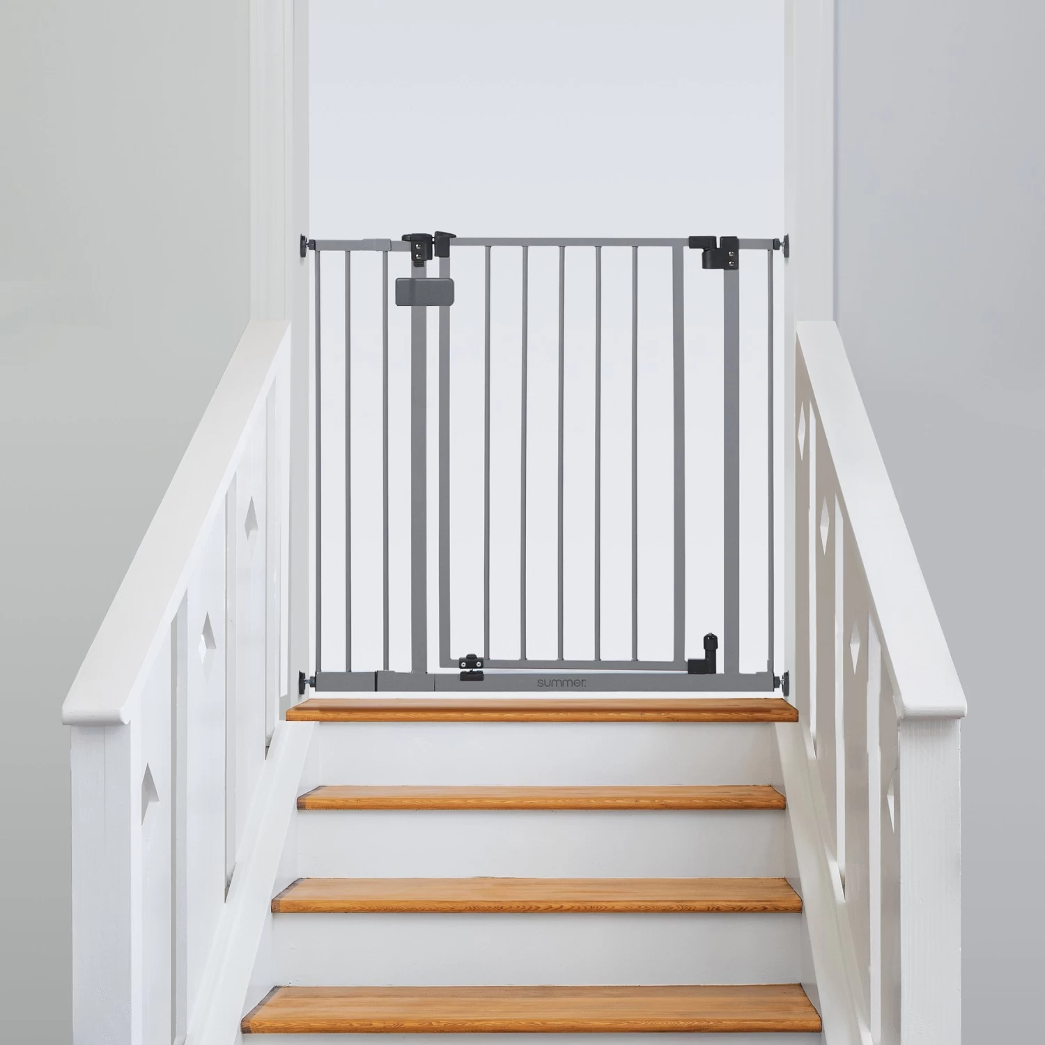 Summer Secure Space Extra-Wide Dog Gate - Image 4