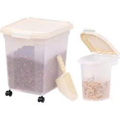 IRIS WeatherPro Airtight 3-Piece Food Storage Container